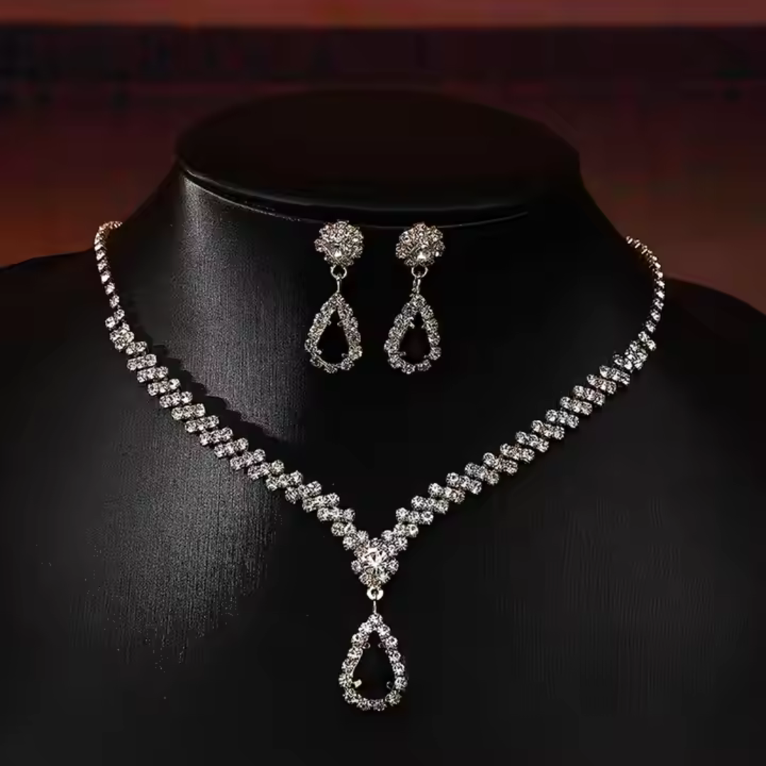black Quartz Classic Necklace & Earrings Set - Timeless Elegance