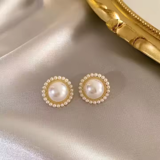 Classic Round Pearl Stud Earrings – Gold Frame