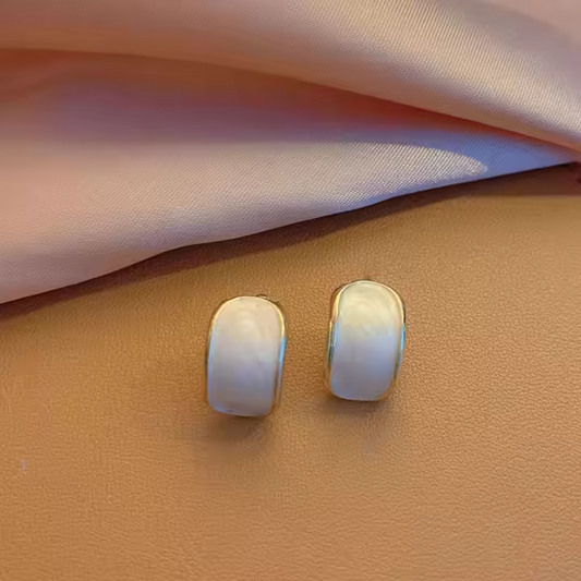 Minimalist Chunky Cream Huggie Earrings – S925 Silver Needle